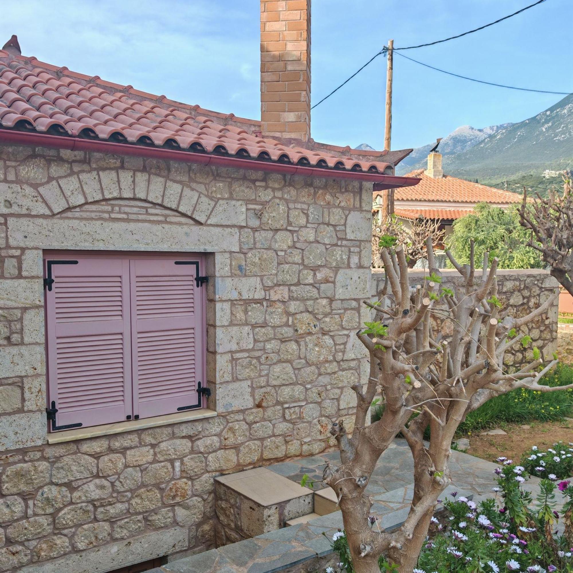 Athena'S Cottage Stoupa Bagian luar foto